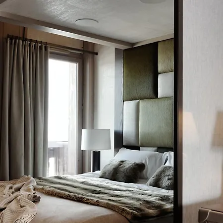Luxueux Duplex Au Coeur De Courchevel 1850 Avec Sauna Et Parking - Fr-1-564-134 *