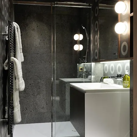 Luxueux Duplex Au Coeur De Courchevel 1850 Avec Sauna Et Parking - Fr-1-564-134 * Courchevel