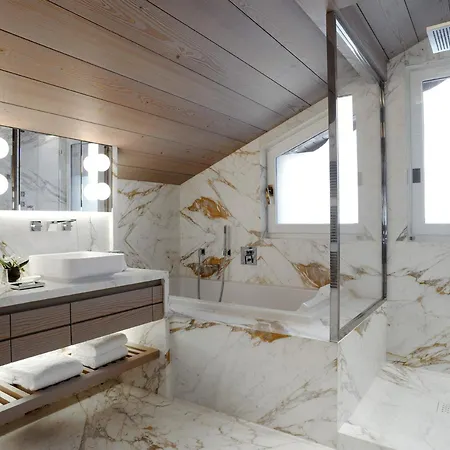 Luxueux Duplex Au Coeur De Courchevel 1850 Avec Sauna Et Parking - Fr-1-564-134 Courchevel